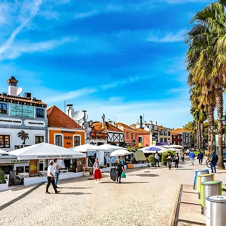 The * Estoril